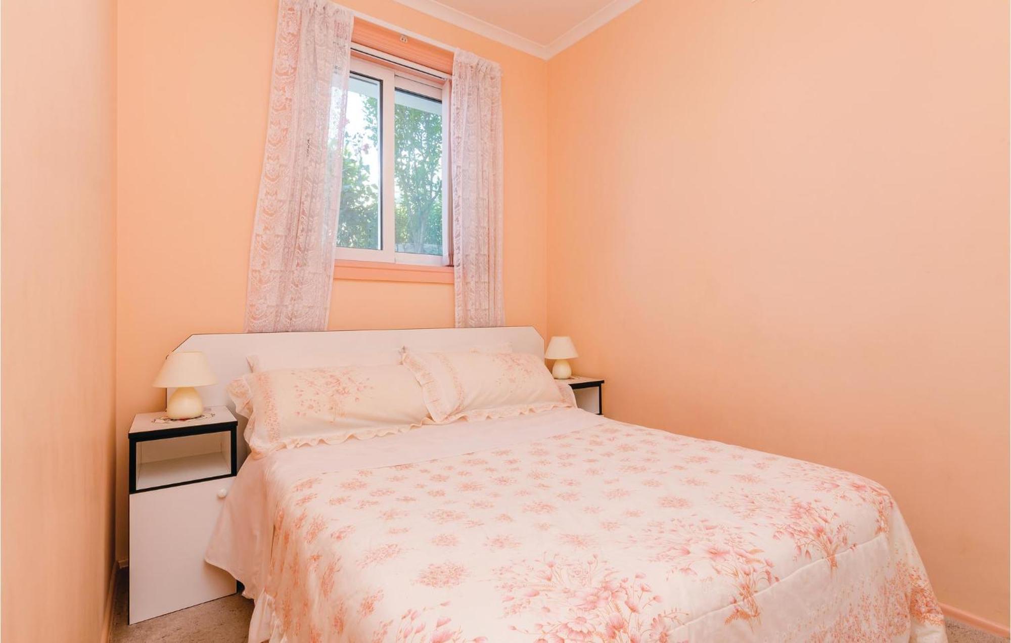 3 Bedroom Beautiful Apartment In Orasac Exteriér fotografie